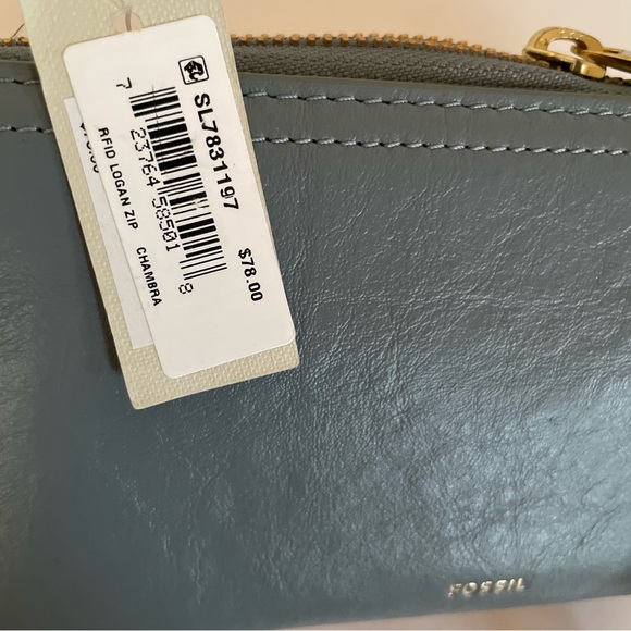 Fossil Logan RFID Zip Around Wallet - Picture 10 of 13